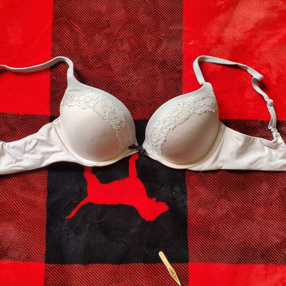 Body by Victoria Secret push up bra